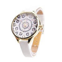 Часы наручные - цветочный орнамент с кожаным ремнем (белый)

